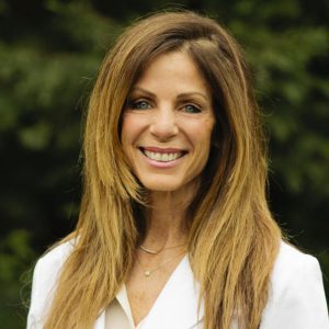 Leslie Carney