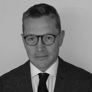 blured Consultant Plastic Surgeon Mr Andrew Diver