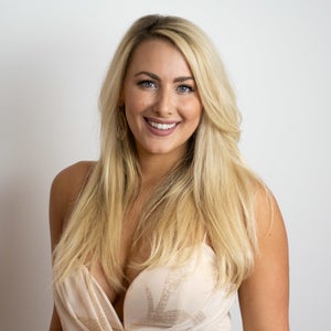 Courtney Kelly