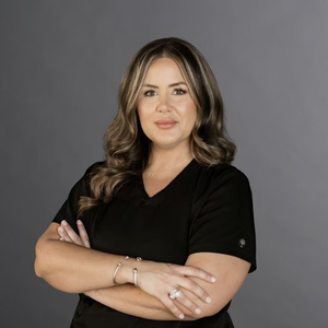 blured Ashley Brooke