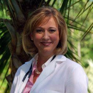 blured Elizabeth Miller