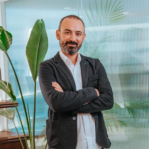 blured Samil Yazgan, MD