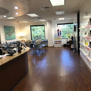 Balcones Dermatology & Aesthetics - Austin