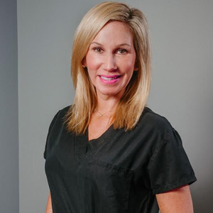 Megan Pont, RN – Aesthetic Nurse