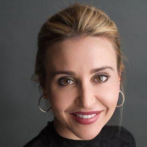 blured Laura Edwards