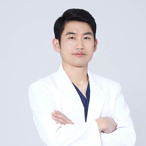 blured Dong Wook Choi