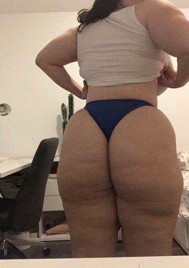 Thick booty bbw