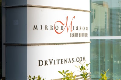 Mirror Mirror Beauty Boutique - Houston