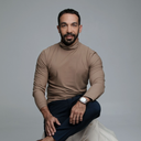 blured Luis Devoz, MD - Account Suspended